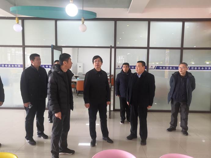 孔院长带队检查1